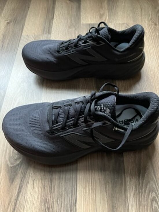 New Balance 880 v15 GTX GORE-TEX Waterproof ALL BLACK Men\'s 11 Wide 2E main image 7